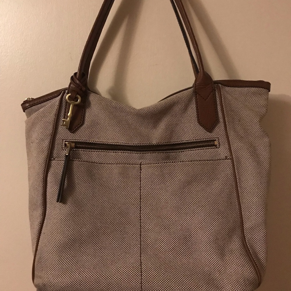 Fossil purse